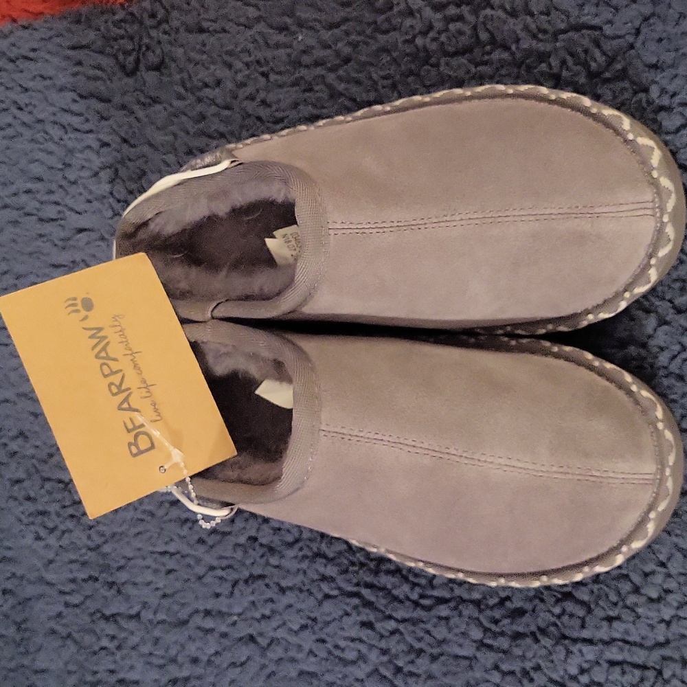BearPaw kids clog